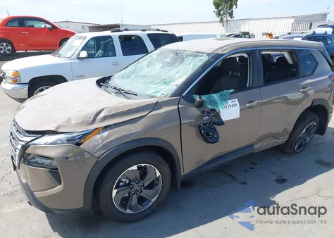 2025 Nissan Rogue Sv Fwd из США, поврежденный, VIN 5N1BT3BA4SC842277